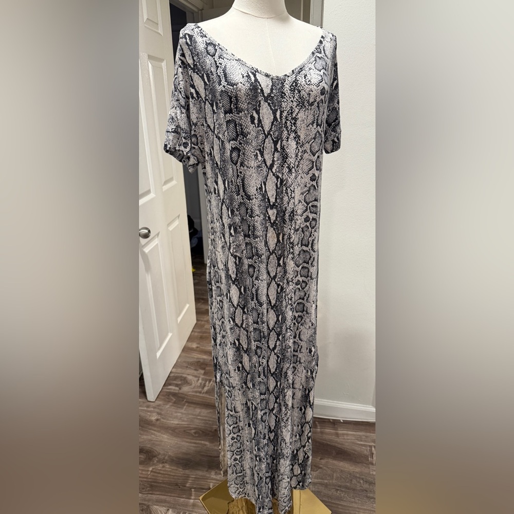 Grecerelle Snakeskin Print Maxi Dress – Size L